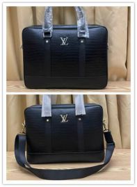 Picture of LV Mens Bags _SKUfw135425003fw